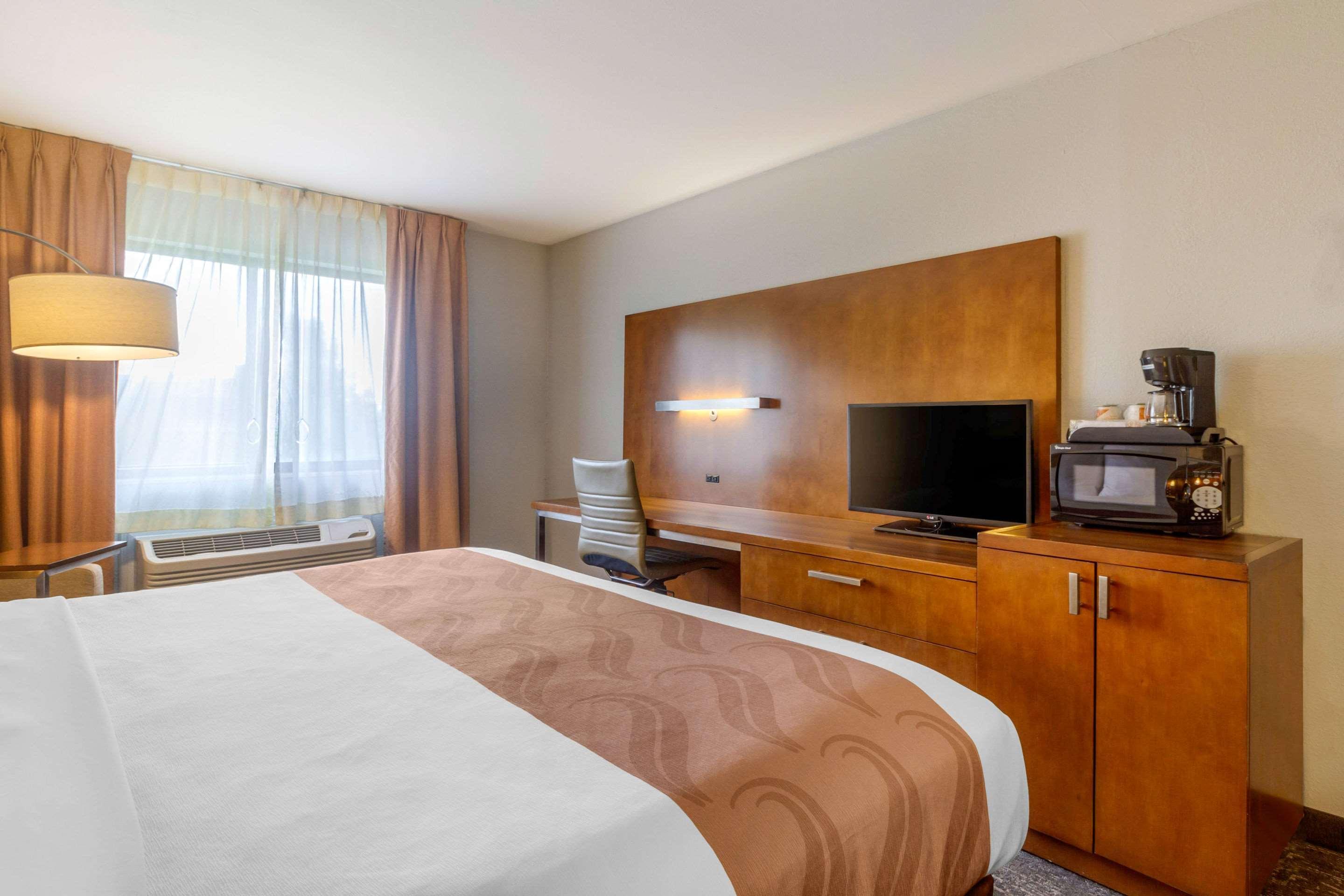 Quality Inn Danville Bagian luar foto