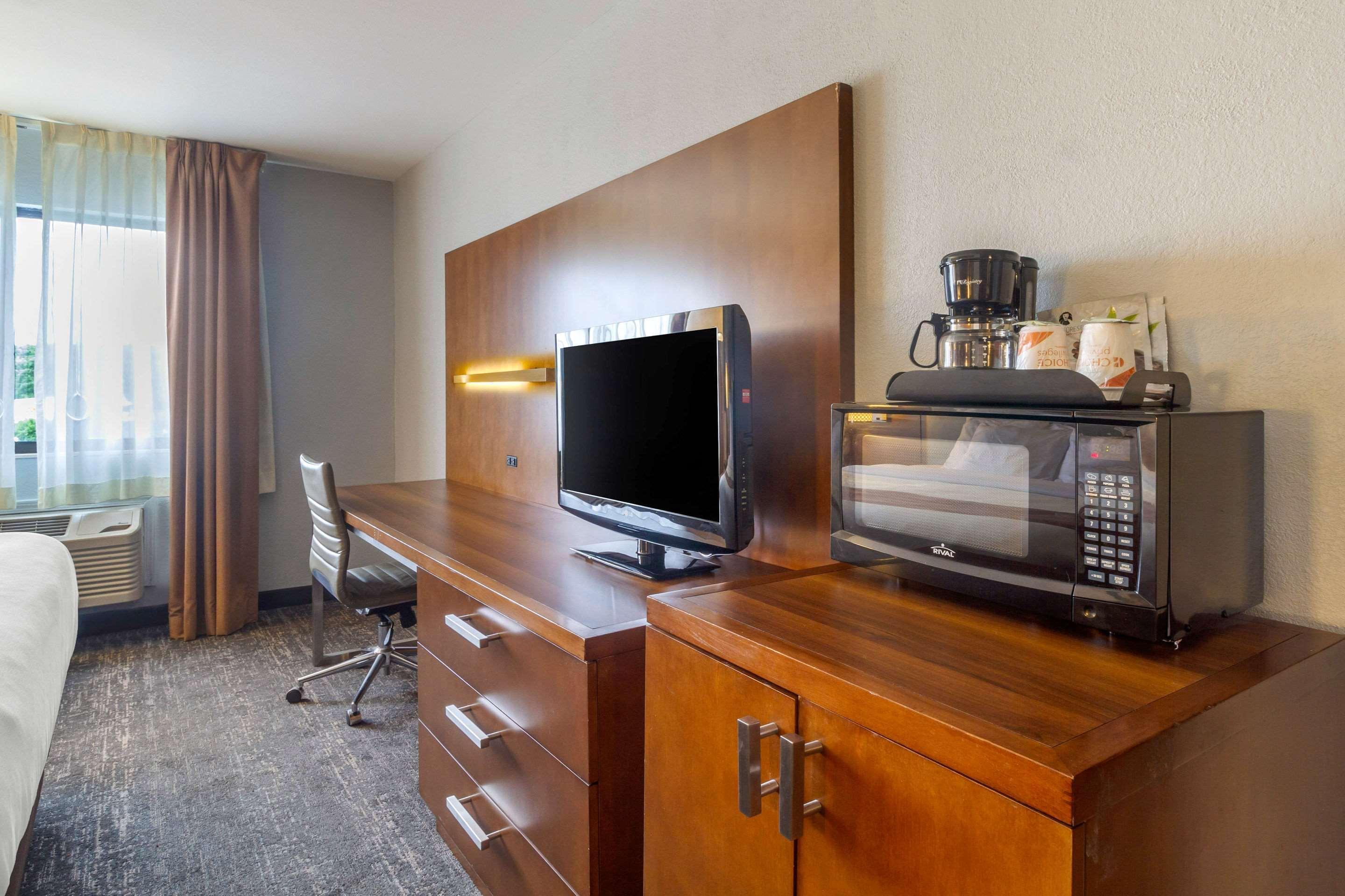 Quality Inn Danville Bagian luar foto