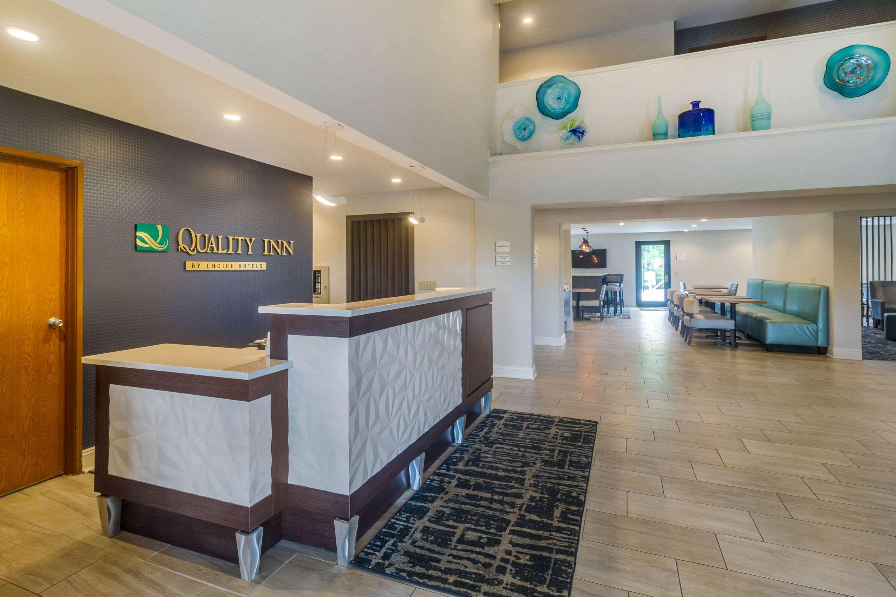 Quality Inn Danville Bagian luar foto