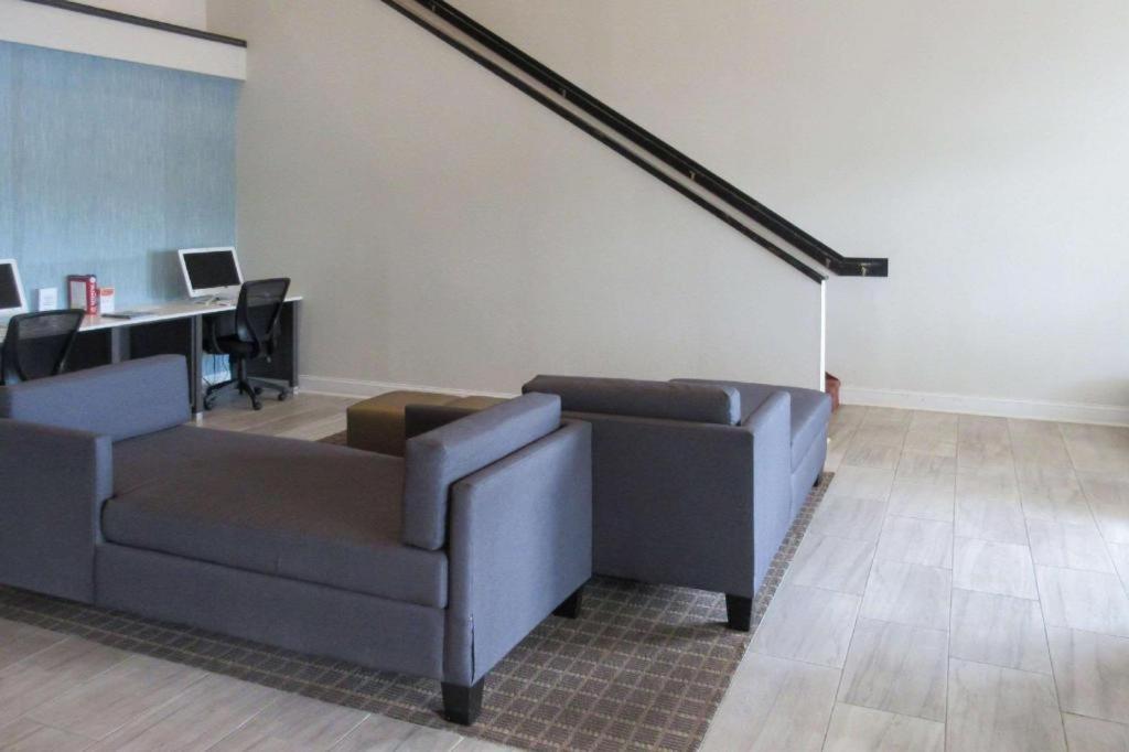 Quality Inn Danville Bagian luar foto