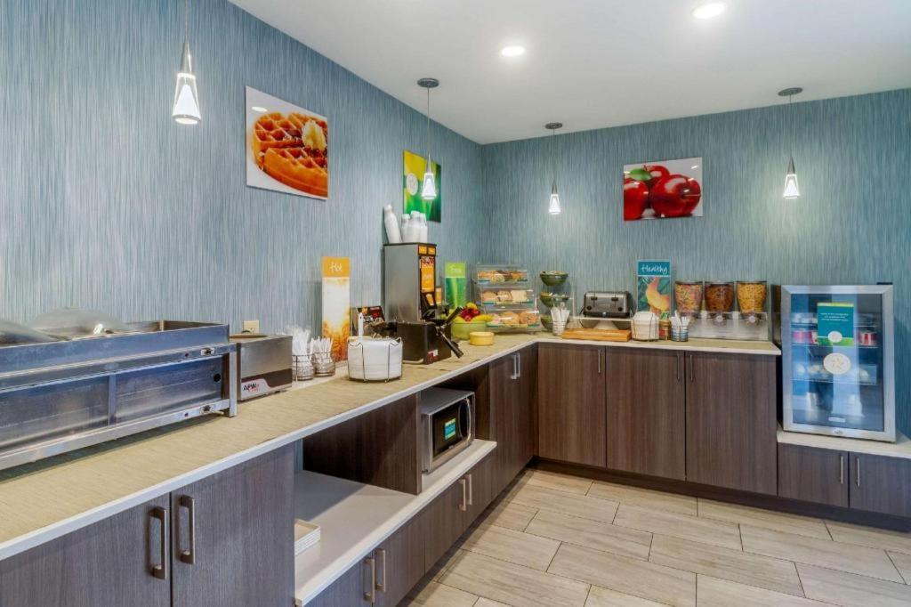 Quality Inn Danville Bagian luar foto