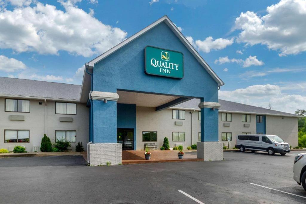 Quality Inn Danville Bagian luar foto